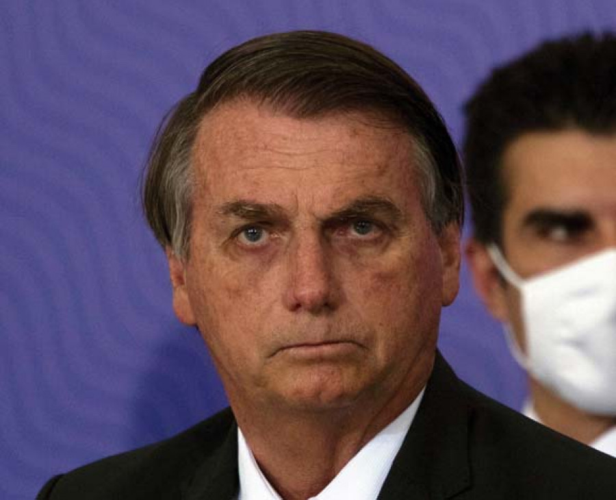 Bolsonaro ingresa en un hospital nuevamente por problemas abdominales