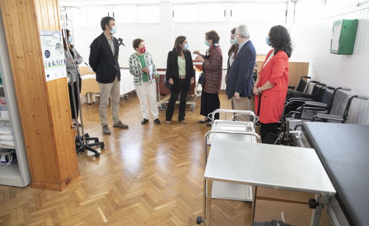 La alcaldesa de A Coruña reivindica la labor de Cáritas para favorecer la inserción laboral