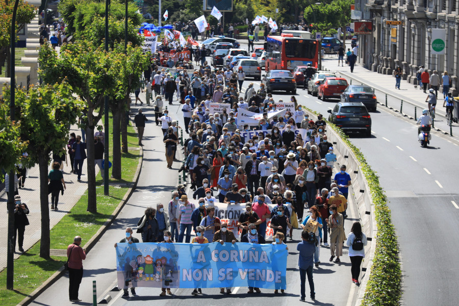 La alcaldesa de A Coruña lamenta la manifestación "preventiva" por el puerto