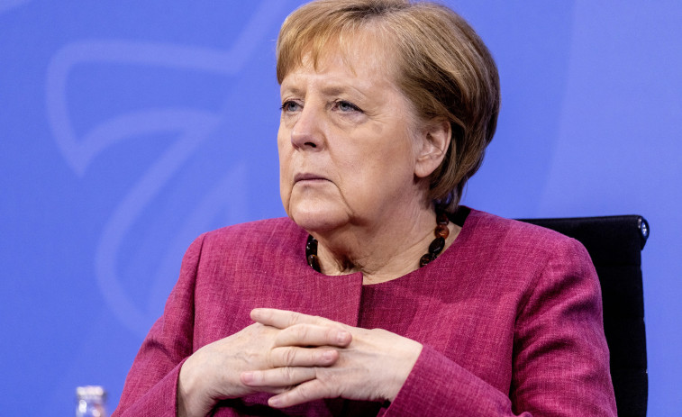 Merkel defiende la legislación que eliminará los productos plásticos desechables