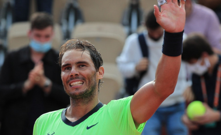 Nadal sigue en 'modo avión' y se mete en octavos de final