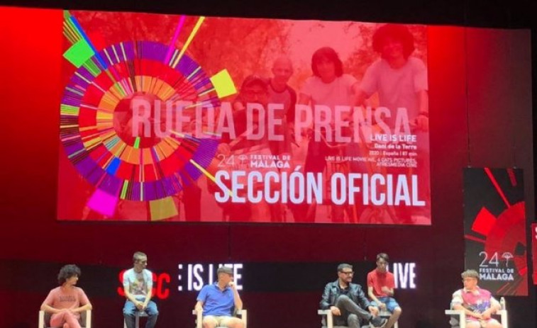 Dani de la Torre y Albert Espinosa retratan la amistad y la adolescencia con 'Live is life' en el Festival de Málaga