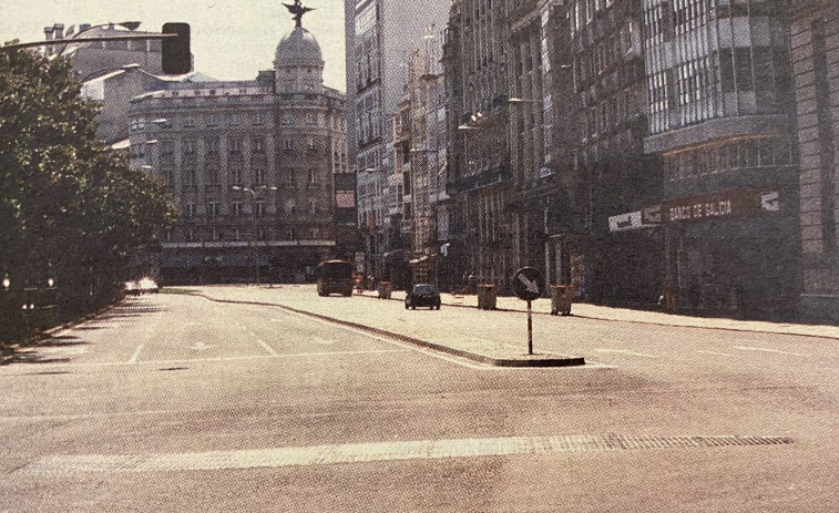Hace 25 años: Ola de calor en A Coruña y temor al bloqueo del comercio gallego con Cuba