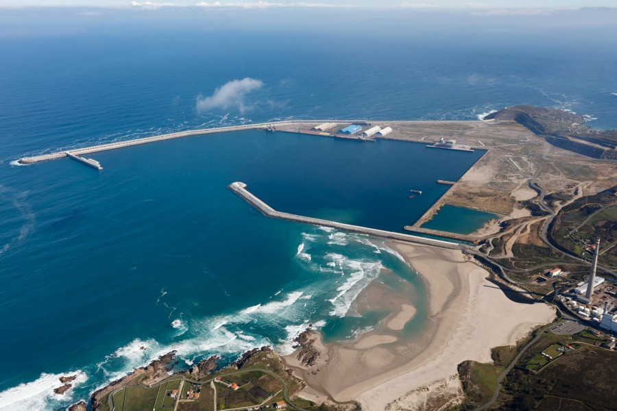 Adif licita por 139 millones las obras del acceso ferroviario al Puerto Exterior de A Coruña en Punta Langosteira