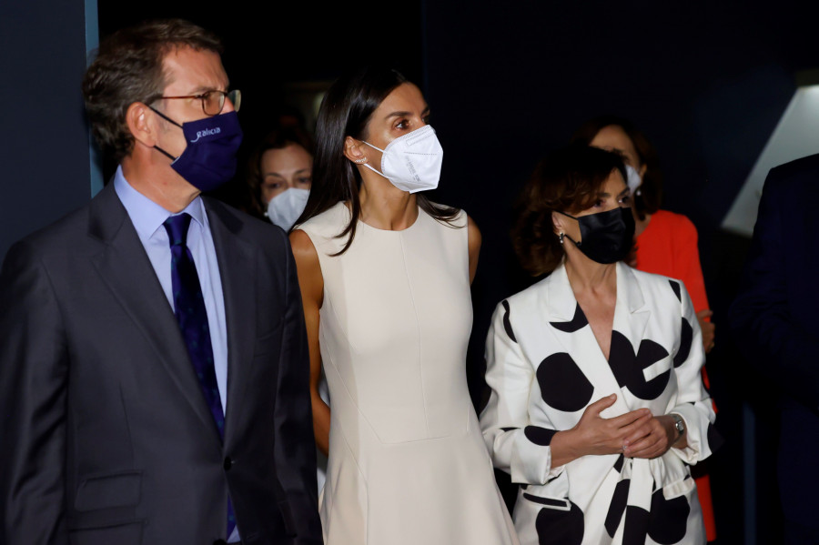 La reina Letizia inaugura la muestra sobre la figura y obra de Emilia Pardo Bazán