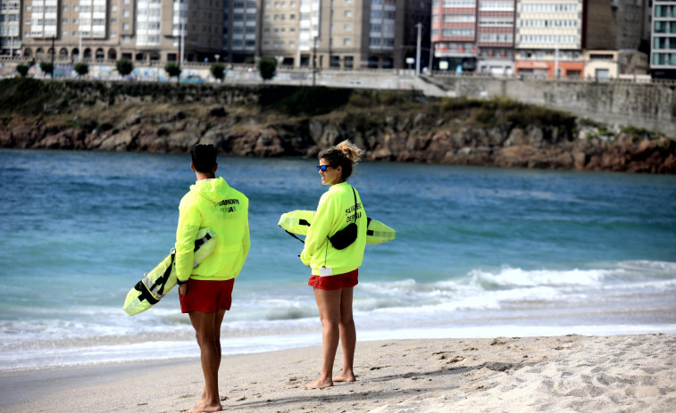 Más de 30 personas conformarán el dispositivo de seguridad en las playas de A Coruña este verano