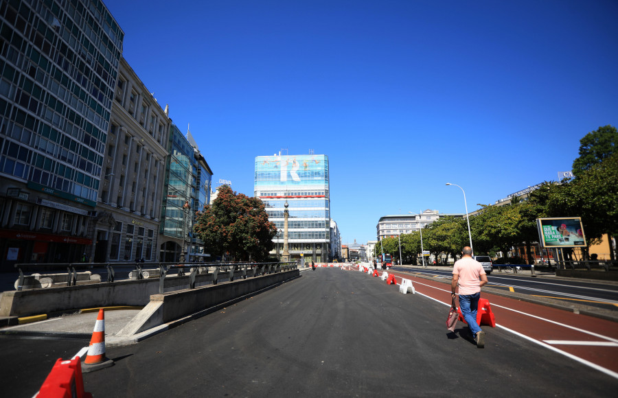 El Ayuntamiento imprimará de gris la zona peatonal de Los Cantones