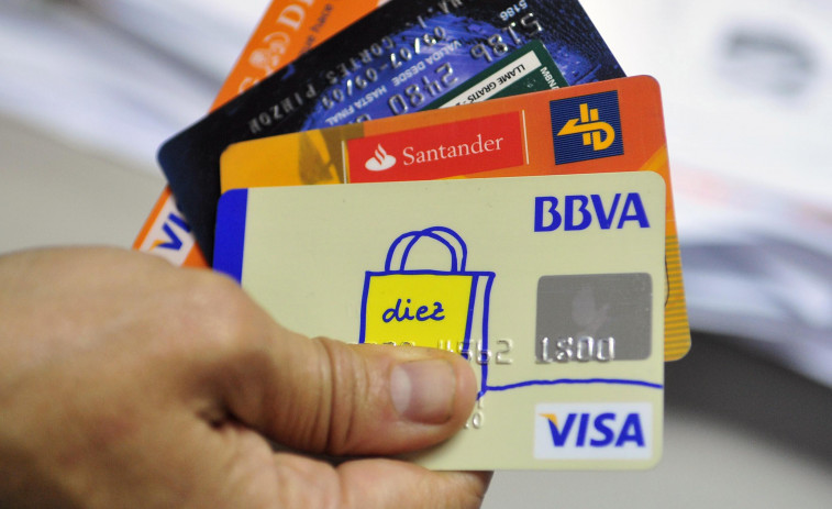 Detenido un hombre en A Coruña por usar tarjetas de crédito robadas