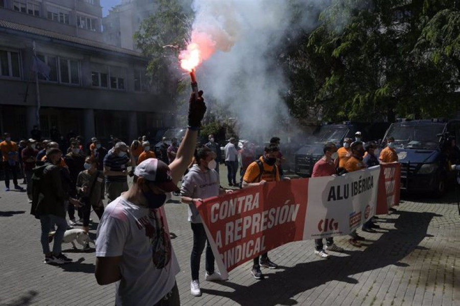 El comité de Alu Ibérica urge al Gobierno a actuar al ver "probado" que Alcoa quería "destrozar" las plantas