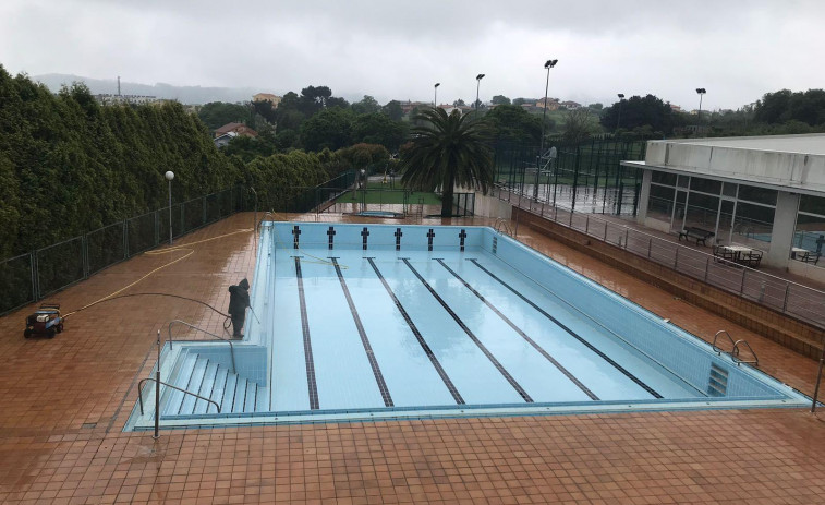 La temporada de verano se inicia con la apertura de la piscina municipal