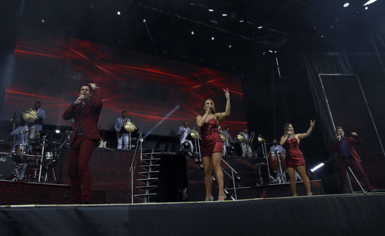 Cinco días de fiesta en Monte Martelo: orquestas, deportes y rock en el inicio del verano