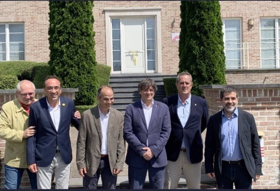 Sànchez, Turull, Rull y Forn se reencuentran con Puigdemont y Lluís Puig en Waterloo