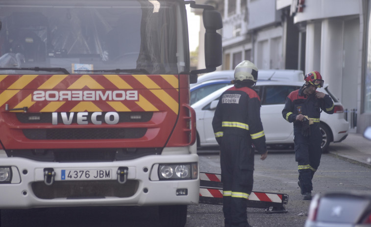 Los Bomberos auxilian a una persona en silla de ruedas cuyo ascensor no funcionaba en la Sagrada Familia por el apagón