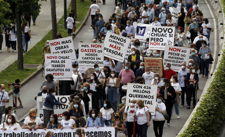 Centenares de personas marchan en petición de que se construya un nuevo hospital