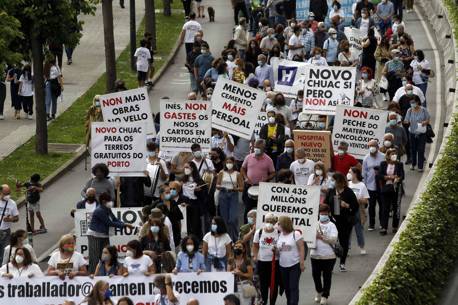 Centenares de personas marchan en petición de que se construya un nuevo hospital