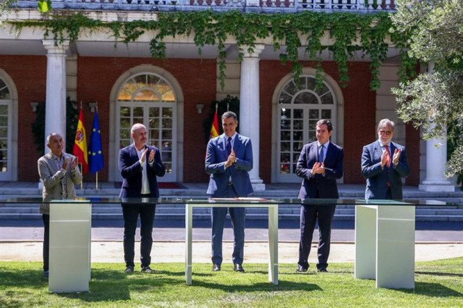 El Consejo de Ministros aprueba la primera pata de la reforma de pensiones para subirlas con el IPC