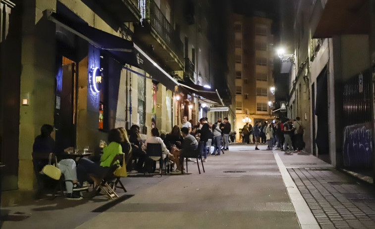 Galicia anuncia que sigue abierto el ocio nocturno, pero ahora con obligación de PCR en municipios de nivel medio