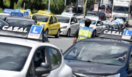 Las autoescuelas de la provincia marchan para exigir examinadores
