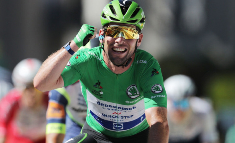 El 'Caníbal' Cavendish iguala a Merckx en Carcassonne