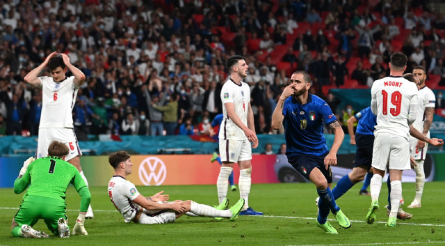 Italia gana en los penaltis