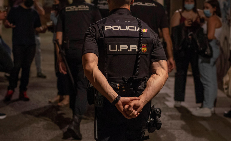 A Coruña cuenta este verano con 16 agentes de policía en prácticas