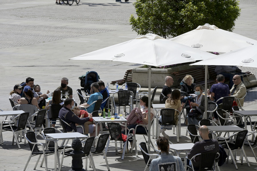 El comité clínico impondrá nuevas restricciones ante la subida "explosiva" y revisará medidas de grandes eventos