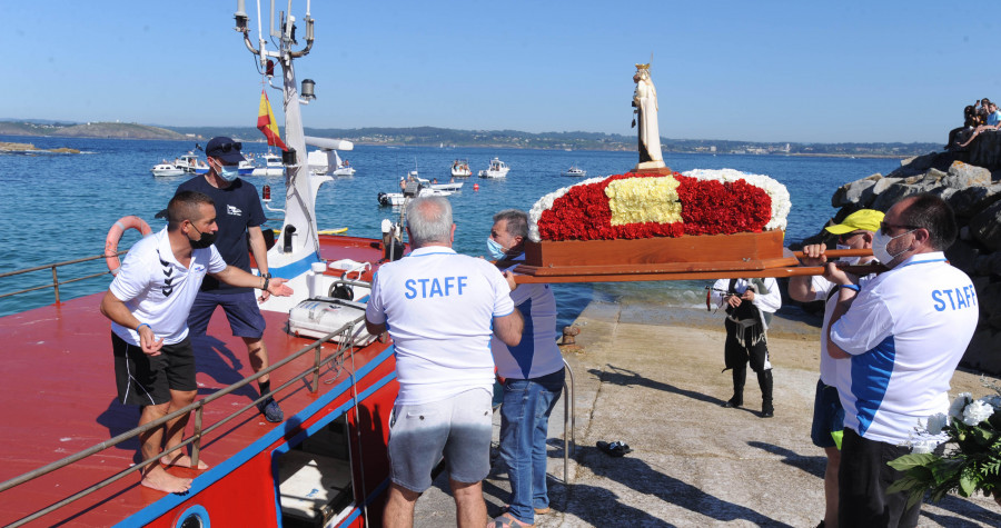 La Virgen del Carmen vuelve al mar, pero con aforo limitado