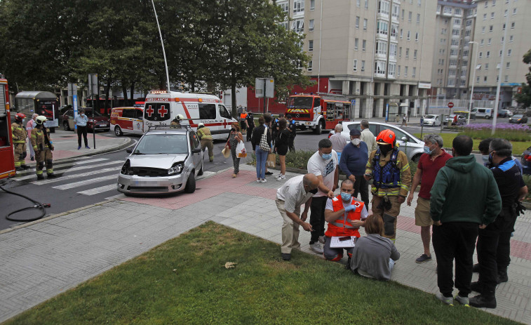 Un choque entre dos coches en Los Rosales se salda con un herido