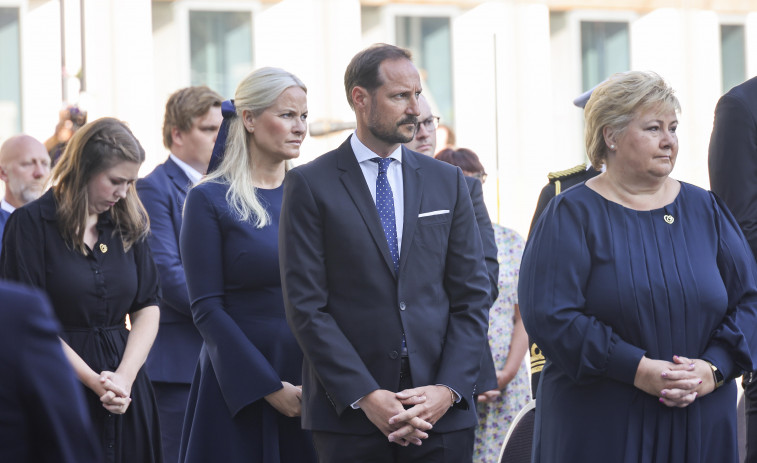Noruega recuerda la matanza del ultraderechista Breivik en Utoya y alerta del odio en la sociedad