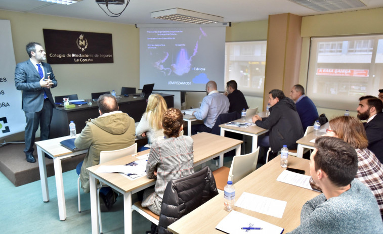El Colegio de Mediadores de Seguros de A Coruña abre la preinscripción  para el curso de distribuidores