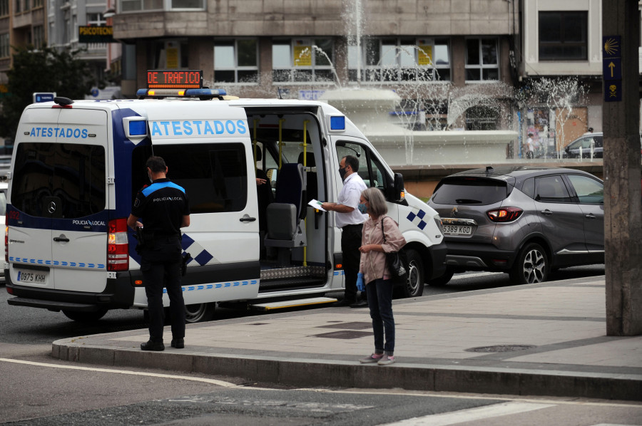 Herida leve una mujer en patinete al ser arrollada por un turismo en Cuatro Caminos