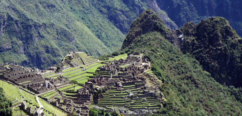 Expulsan a dos turistas europeos por tomarse fotos desnudos en Machu Picchu