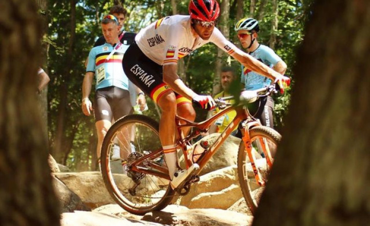 David Valero, bronce en XCO y el 'universal' Thomas Pidcock gana el oro