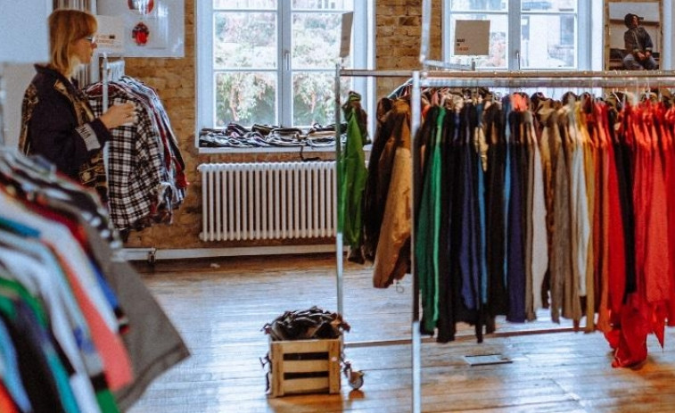 Palexco acoge el primer mercadillo de ropa vintage al kilo de A Coruña
