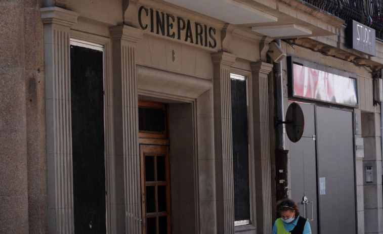 Comerciantes esperan que el edificio del Cine París sea ocupado por un negocio de moda