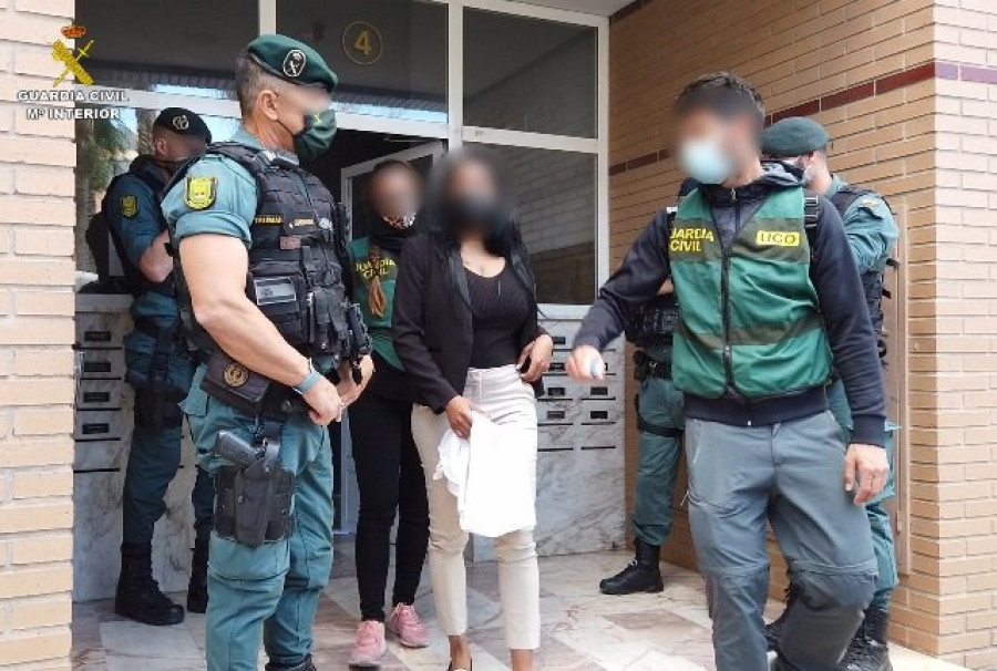 La Guardia Civil libera a cinco mujeres y detiene a 10 personas que explotaban sexualmente a víctimas sudamericanas