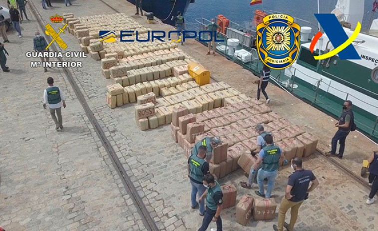 Un hostelero detenido el 7 de julio en Ribeira formaba parte de una organización internacional de tráfico de hachís