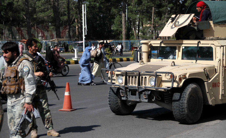 Los talibanes logran el control inédito de dos capitales provinciales afganas