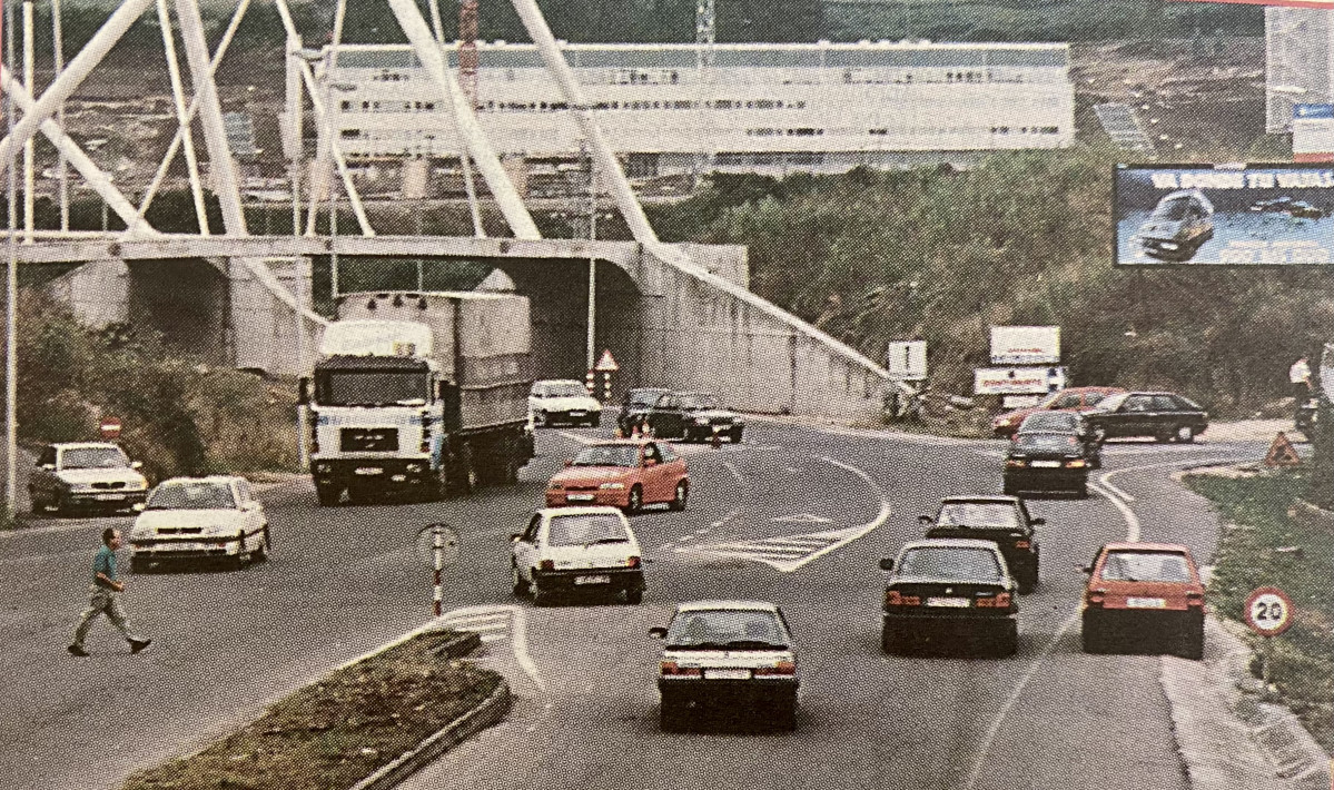 Cruce en Alfonso Molina frente a Continente en 1996