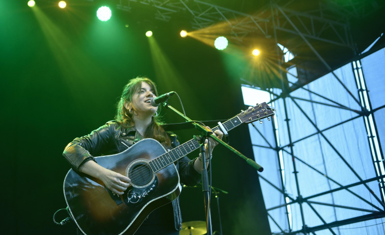 La música sigue marcando el ritmo de las fiestas de María Pita