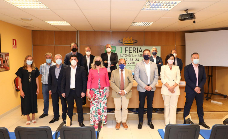 ​El municipio se une al centenario de una de las residentes del Centro Xeriátrico de Ois