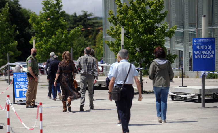 Baja la presión hospitalaria en Galicia y sigue el descenso de casos y contagios