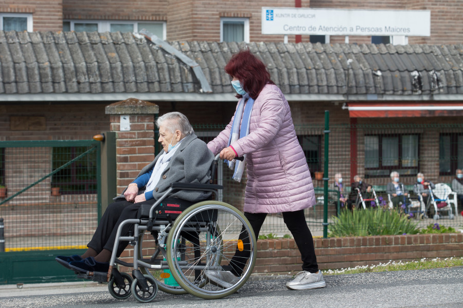 Detectado un brote con 49 positivos en la mayor residencia de Lugo con un hospitalizado