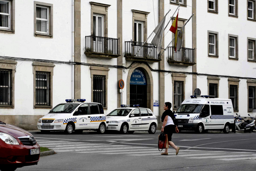 La Policía Local interviene en una concentración de coches en el polígono de As Gándaras (Lugo)