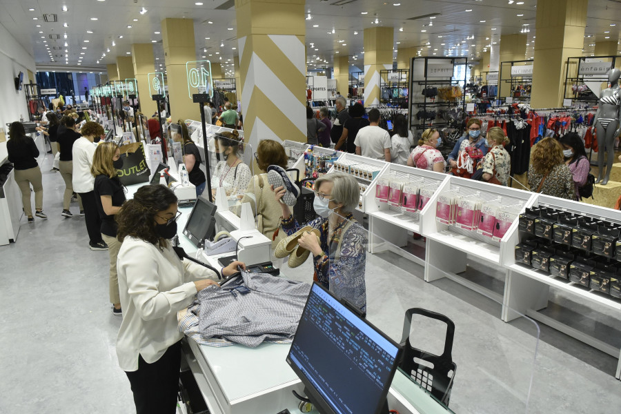 El Corte Inglés impartió más de 1,1 millones de horas de formación a sus empleados