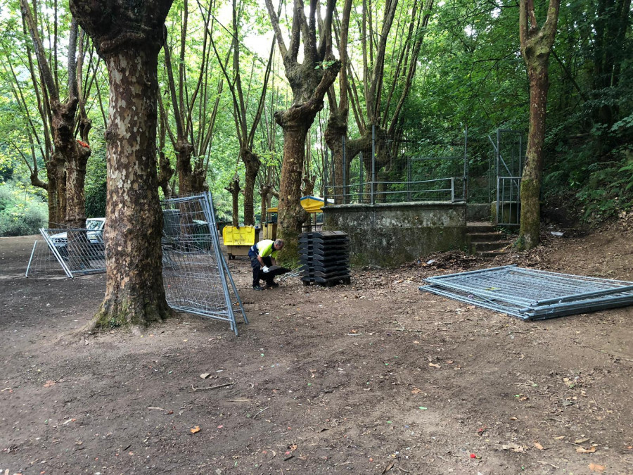 Policía Local de Betanzos y Guardia Civil controlan hoy el acceso al campo de Os Caneiros