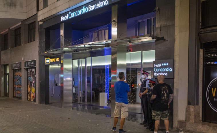 Intensifican la búsqueda del padre del niño de dos años asesinado en un hotel de Barcelona