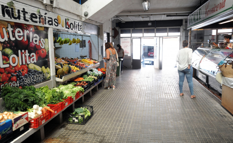 El optimismo marca la despedida de los últimos placeros de Santa Lucía