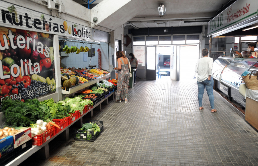 El optimismo marca la despedida de los últimos placeros de Santa Lucía