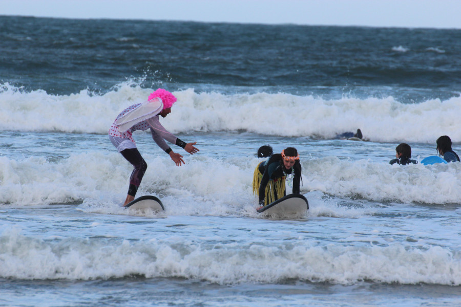 Abre el plazo en la escuela municipal de surf para cursos de octubre a mayo en Bastiagueiro